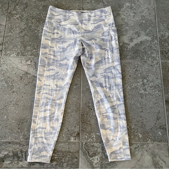 Jekyllhyde Apparel Camo Leggings in White & Grey Size XL - Picture 7 of 12